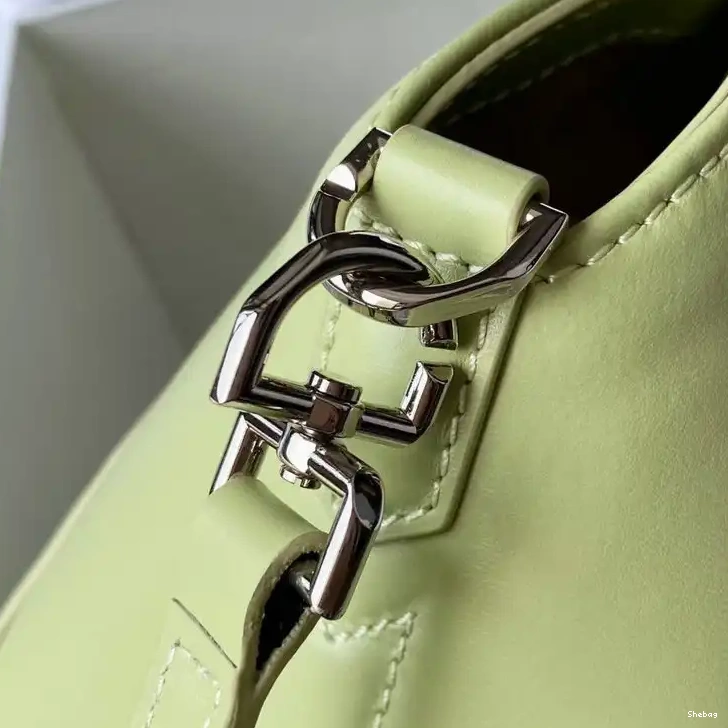Bags Givenchy 2110SW0005 s 0522